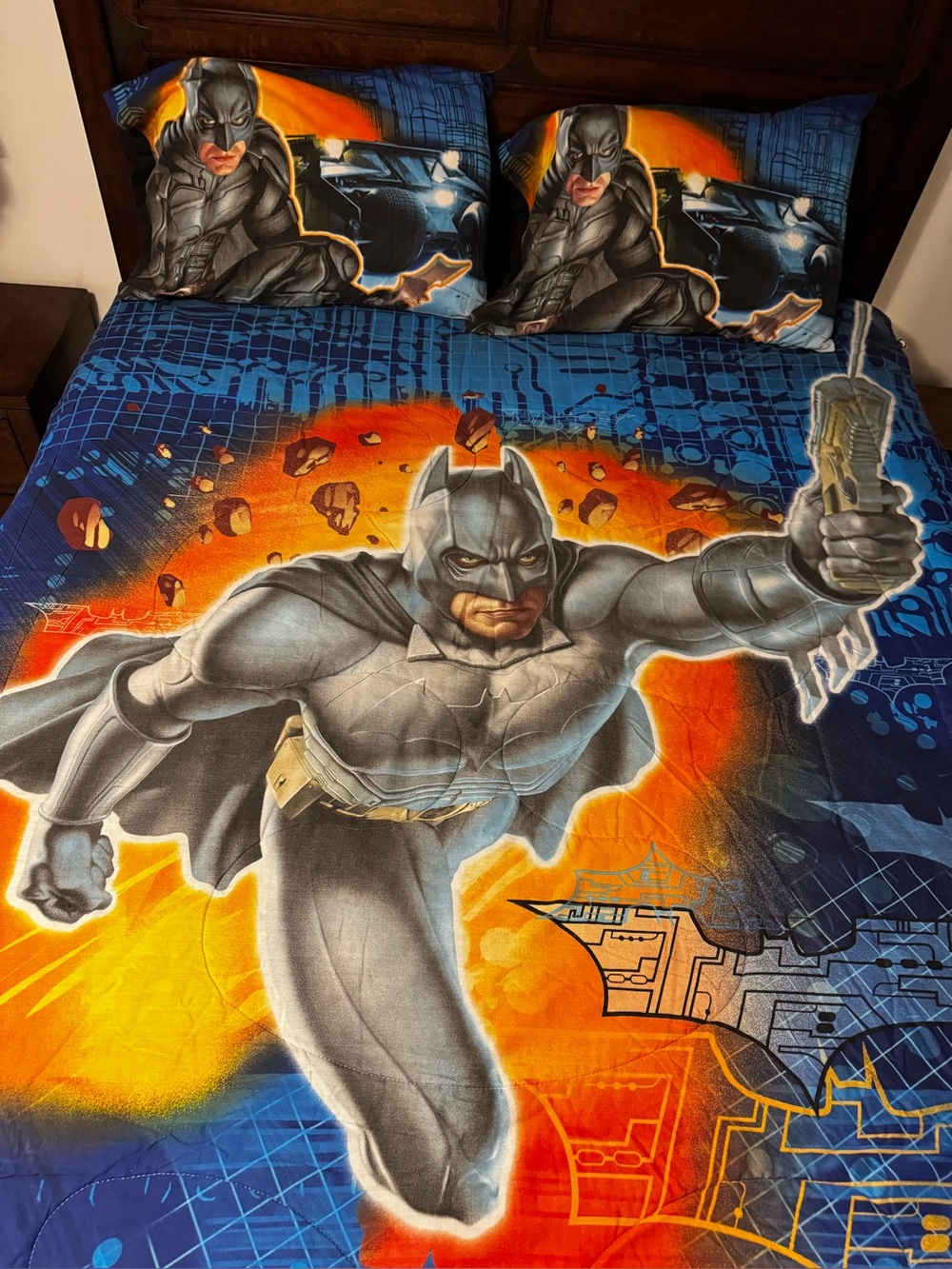 Batman Boys Comforter with two standard pillowcases